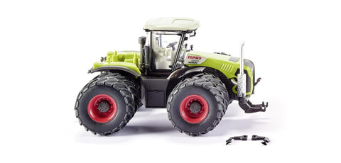 17036398 - Claas Xerion 5000 with Twin Tyres (HO Scale)