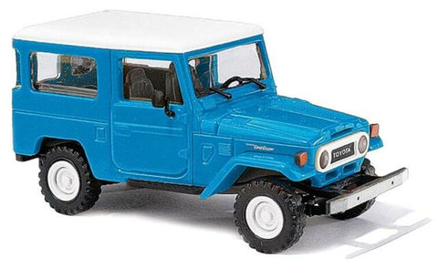 189-43033 - Toyota Land Cruiser - Light Blue (HO Scale)