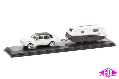 Road Ragers - 9574 - 1963 Valiant AP5 - Alpine White, Black Vinyl Roof with Caravan (HO Scale)
