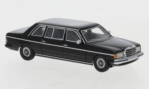 BOS87680 - Mercedes V123 Limousine - Black Long Version (HO Scale)