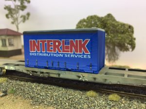IF5772 - Interlink 20ft Tautliner Container Kit (HO Scale)
