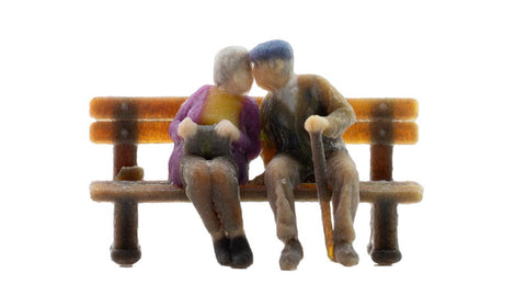 Noch 10435 - Seniors on Bench (HO Scale)