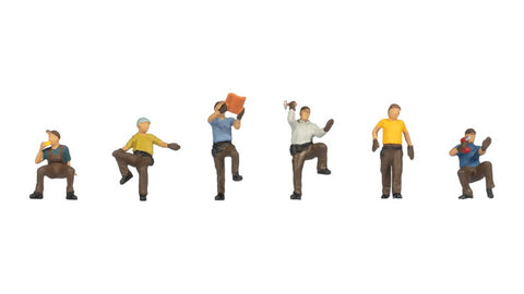 Noch 15049 - Figure Set - Roofers (HO Scale)