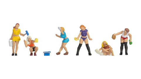 Noch 15947 - Figure Set - Sexy Carwash (HO Scale)