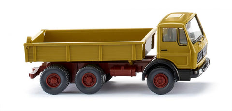 17042406 - Flatbed Tipper (Mercedes Benz NG) – Curry Yellow (HO Scale)