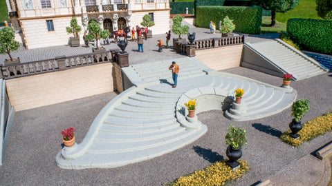 Noch 58315 - Open Air Staircase - Curved (HO Scale)