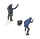 Artitec - Graffiti Vandals (HO Scale)