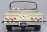 87CI61005 - 1961 Chevrolet Impala - Beige and White (HO Scale)