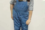 AIM-F15-87 - Z12 Class Fireman Leaning on Tender Handrail (HO Scale)