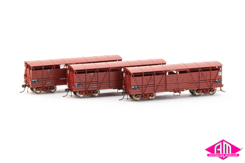 VR Cattle Wagon MF2, MF14, MF18, (3 Pack) HO Scale