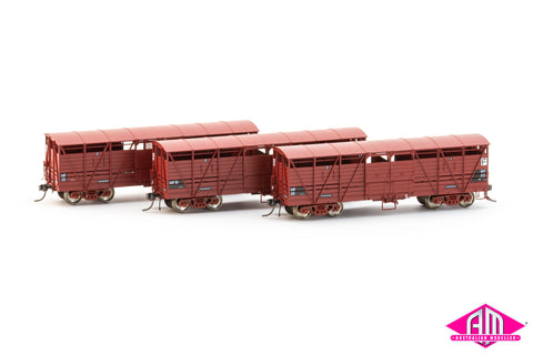 VR Cattle Wagon MF10, MF20, MF25, (3 Pack) HO Scale
