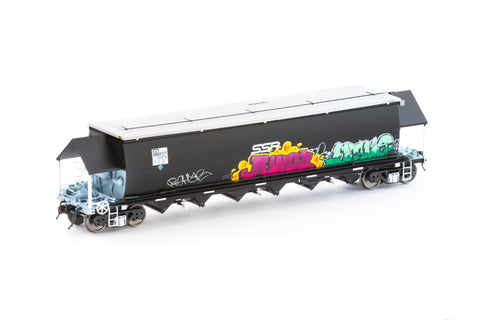 BGVF Grain Hopper, Black with SSR Logos and Grain Lids & Graffiti - Single Car NGH-84 (HO Scale)