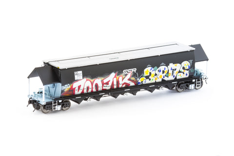 BGVF Grain Hopper, Black with SSR Logos and Grain Lids & Graffiti - Single Car NGH-90