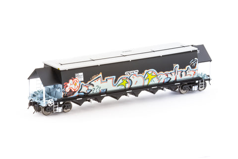 BGVF Grain Hopper, Black with SSR Logos and Grain Lids & Graffiti - Single Car NGH-95