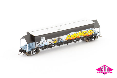 BGVF Grain Hopper, SSR Black With Graffiti - Single Wagon NNGH-5 (N Scale)