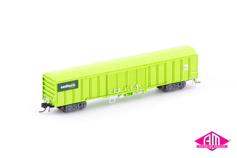 RLSY Louvred Van, Sadliers Logistics Green - Single Car NNLV-15 (N Scale)