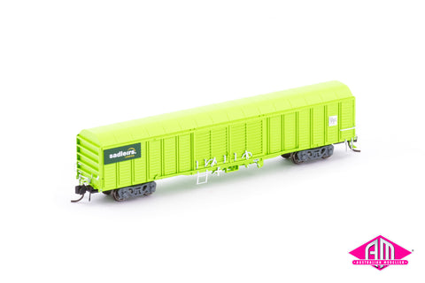 RLSY Louvred Van, Sadliers Logistics Green - Single Car NNLV-16 (N Scale)