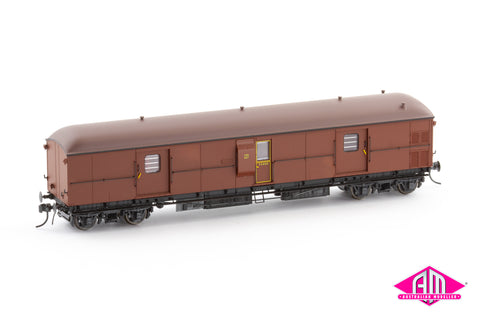 EHO Brake Van, EHO 627, Weathered Roof, 1960s (HO Scale) EHO023