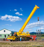 13012 - Liebherr Telescopic Crane 1120 With Lattice Top (HO Scale)