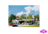 Faller - FAL-130345 - BP Petrol Station with Service Bay (HO Scale)