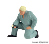 Viessmann - 1539 -  eMotion Car Mechanic with Lamp (HO Scale)