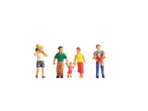 Noch 15592 - Figure Set - Parents & Children (HO Scale)