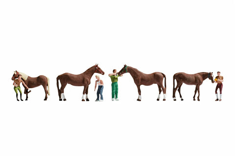 Noch 15632 - Figure Set - Horse Care (HO Scale)
