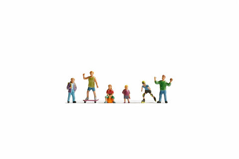 Noch 15810 - Figure Set - Playing Children (HO Scale)