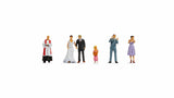 Noch 15862 - Bride and Groom (HO Scale)