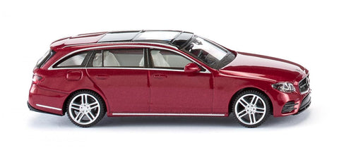 17022712 - Mercedes Benz E-Class S213 AMG - Hyacinth Red Metallic (HO Scale)