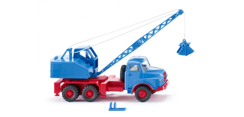 17066206 - MAN/Fuchs Crane Truck - Sky Blue (HO Scale)