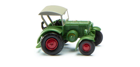 17095137 - Lanz Bulldog with Roof - Leaf Green (N Scale)