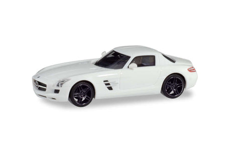 326-420501 - Mercedes SLS AMG - White (HO Scale)