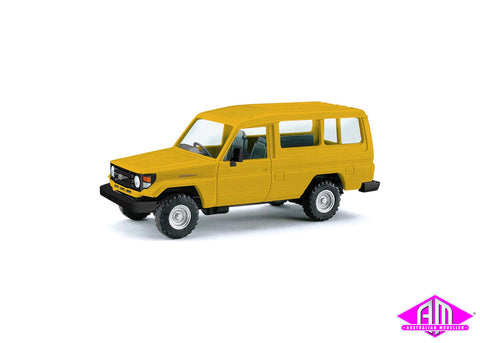 43554 - Toyota Land Cruiser - HZJ 78 Yellow (HO Scale)