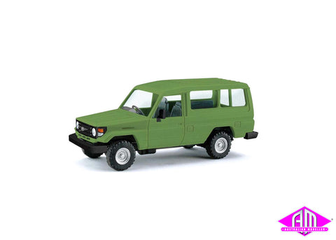 43556 - Toyota Land Cruiser - HZJ 78 Green (HO Scale)