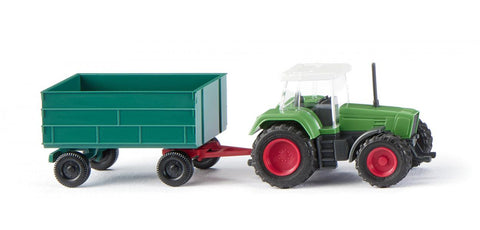 781-96002 - Fendt Favorit w/Trailer Green (N Scale)