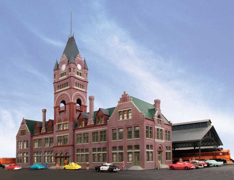 933-2946 - Milwaukee Everett Street Station and Train Shed Kit (HO Scale)