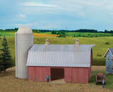933-3892 - Meadowhead Barn and Silo Kit (N Scale)