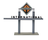 933-4025 - International Truck Dealership Kit (HO Scale)