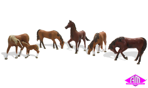 A1842 - Scenic Accents - Chestnut Horses (HO Scale)