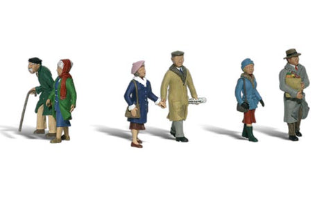 A1900 - Couples In Coats (HO Scale)