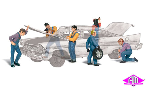 A1914 - Scenic Accents - Auto Mechanics (HO Scale)