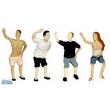 BLMA900 - People Mooning 4pc (N Scale)