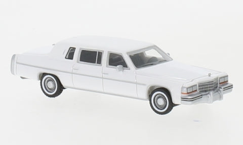 BOS87661 - Cadillac Fleetwood Formal Limousine - White (HO Scale)