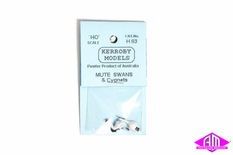 KM-H83 Mute Swans & Cygnets