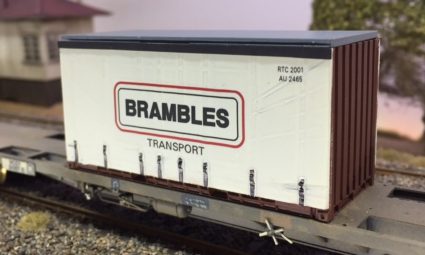 IF-CON013 - Brambles 20ft Tautliner Container Kit (HO Scale ...