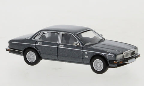 PCX870163 - Jaguar XJ 40 - Metallic Grey (HO Scale)