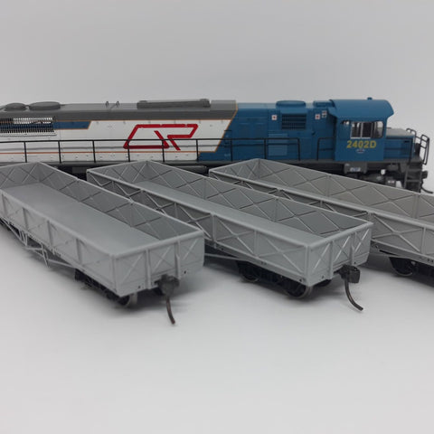 SET05HO - Queensland Rail Locomotive Starter Set With 3 Open Wagons (HO Scale)