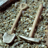 Uneek - UN-555 - Picks & Shovels (HO Scale)