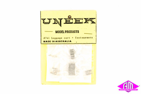 Uneek - UN-741 - Luggage Cart & Foot Warmers (HO Scale)